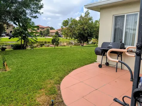 4914 NW 49th Road Tamarac FL 33319