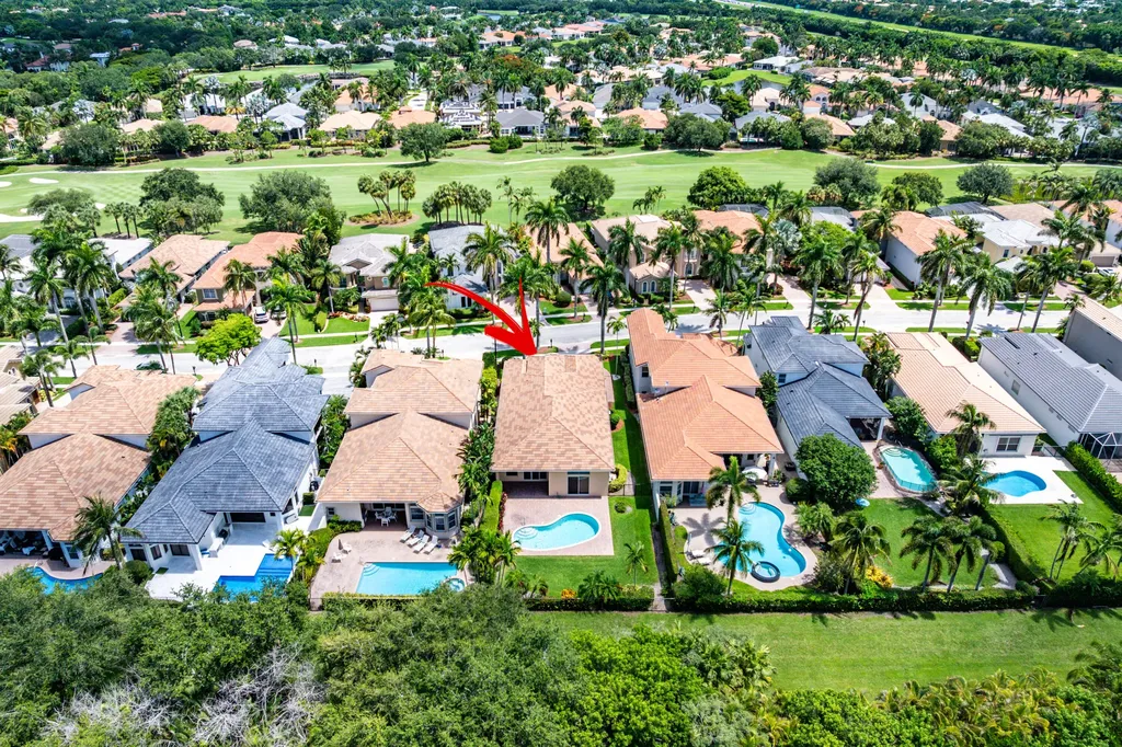 8102 Valhalla Drive Delray Beach FL 33446