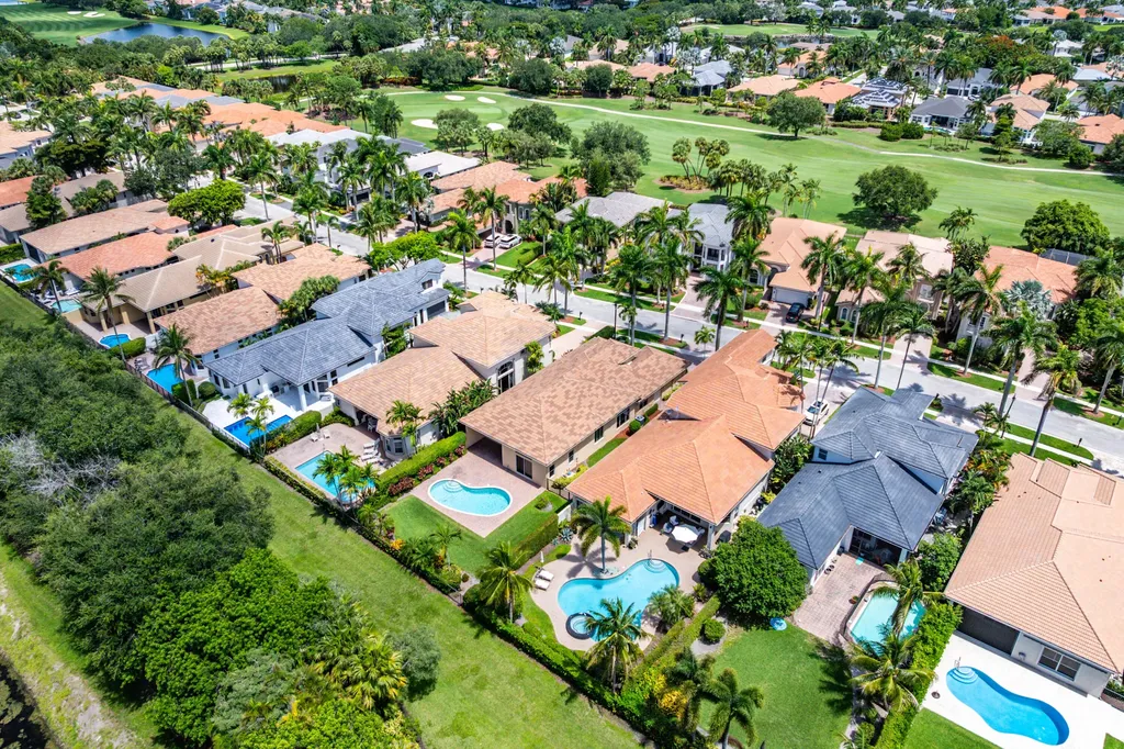 8102 Valhalla Drive Delray Beach FL 33446