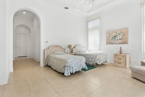 8102 Valhalla Drive Delray Beach FL 33446