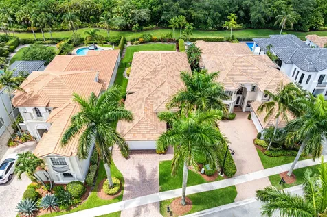 8102 Valhalla Drive Delray Beach FL 33446