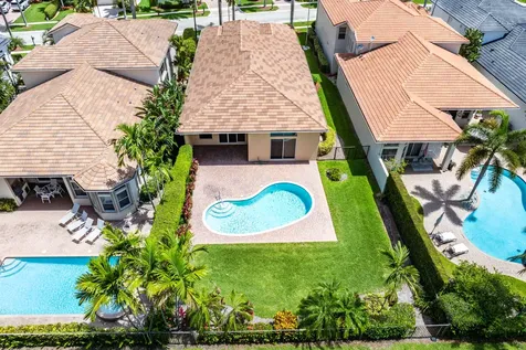 8102 Valhalla Drive Delray Beach FL 33446