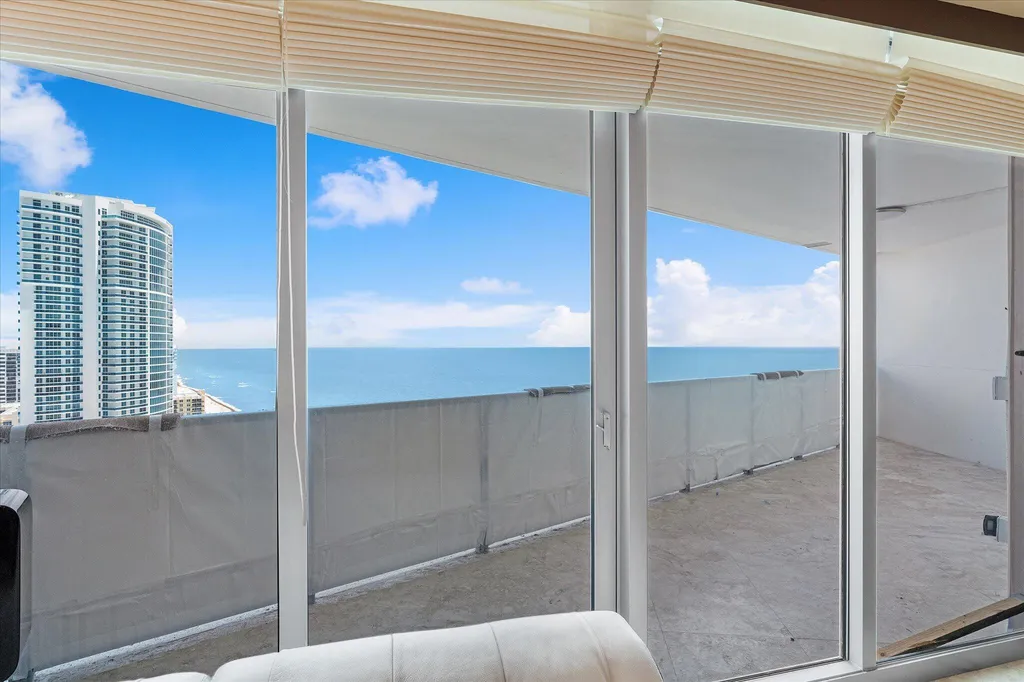 3101 S Ocean Drive Hollywood FL 33019