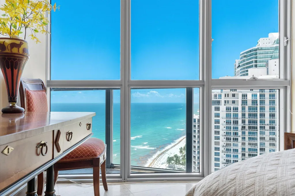 3101 S Ocean Drive Hollywood FL 33019