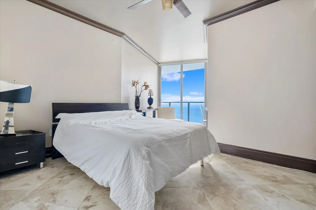 3101 S Ocean Drive Hollywood FL 33019
