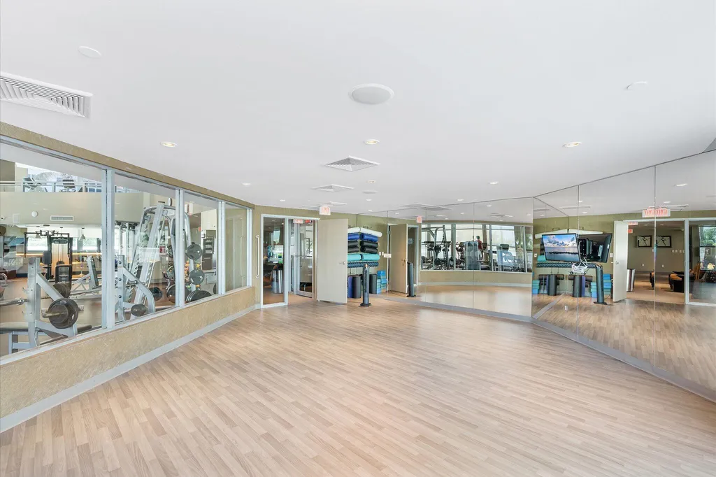 3101 S Ocean Drive Hollywood FL 33019