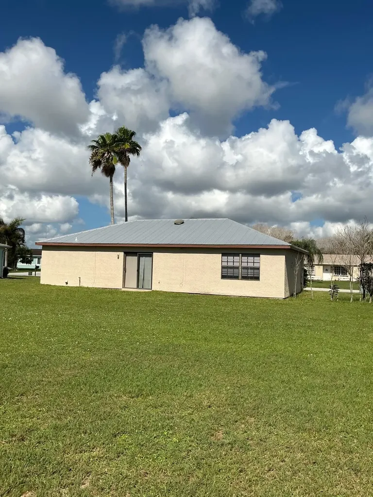 1537 SE Arenson Lane Port St Lucie FL 34952