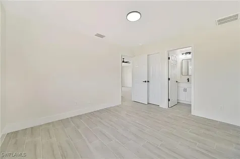 4733 28th Street SW Lehigh Acres FL 33973