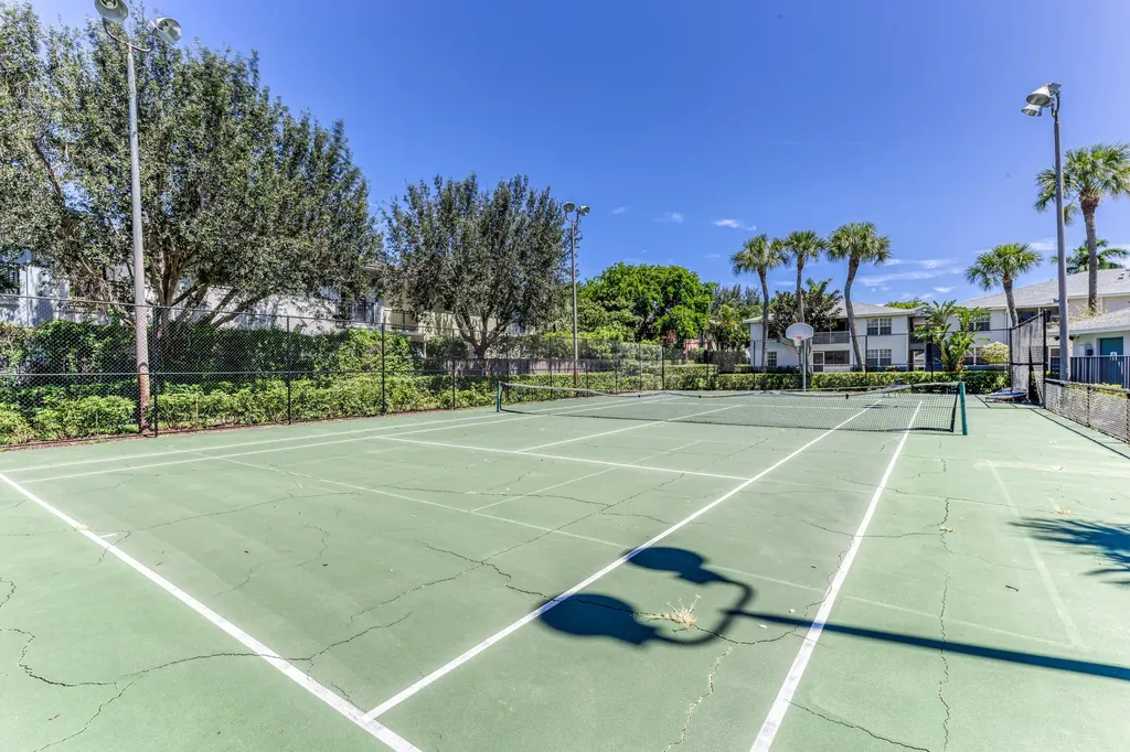 240 SE 10th Street Delray Beach FL 33483