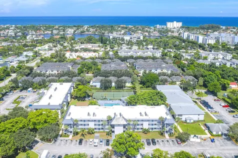 240 SE 10th Street Delray Beach FL 33483