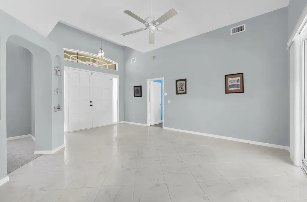 521 Cypress Circle Tequesta FL 33469