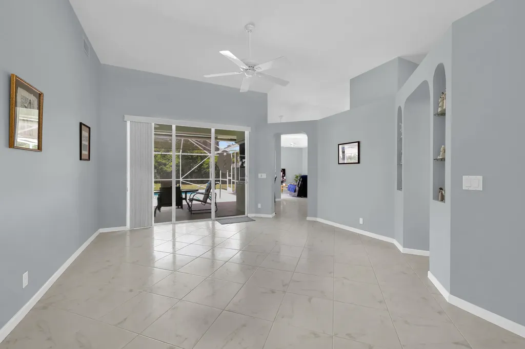 521 Cypress Circle Tequesta FL 33469