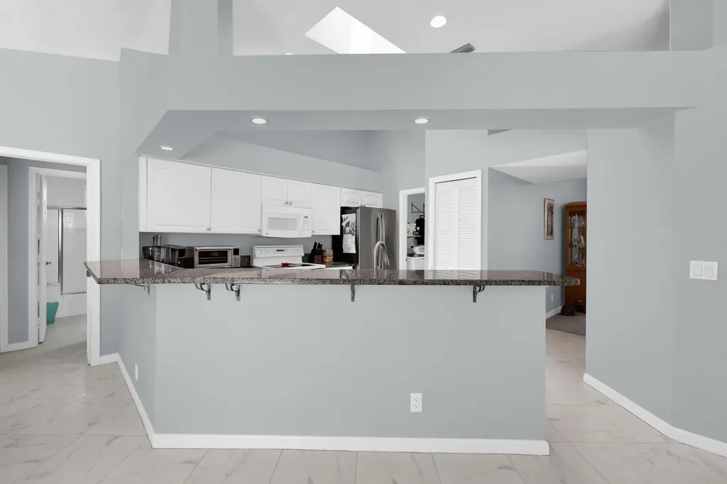 521 Cypress Circle Tequesta FL 33469