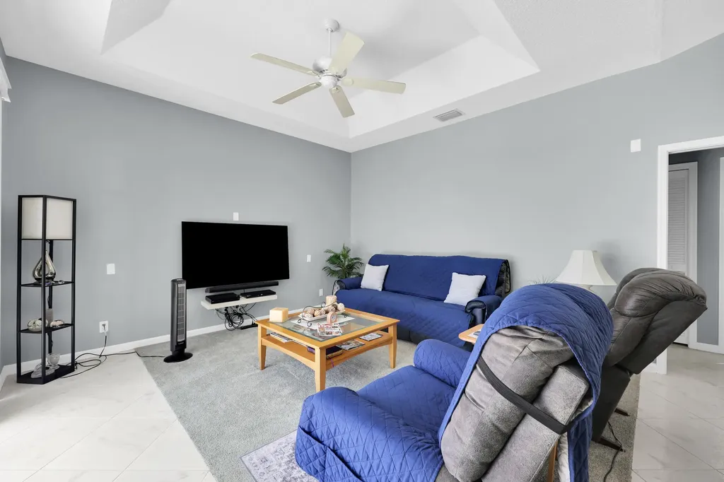 521 Cypress Circle Tequesta FL 33469