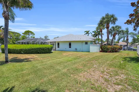 521 Cypress Circle Tequesta FL 33469