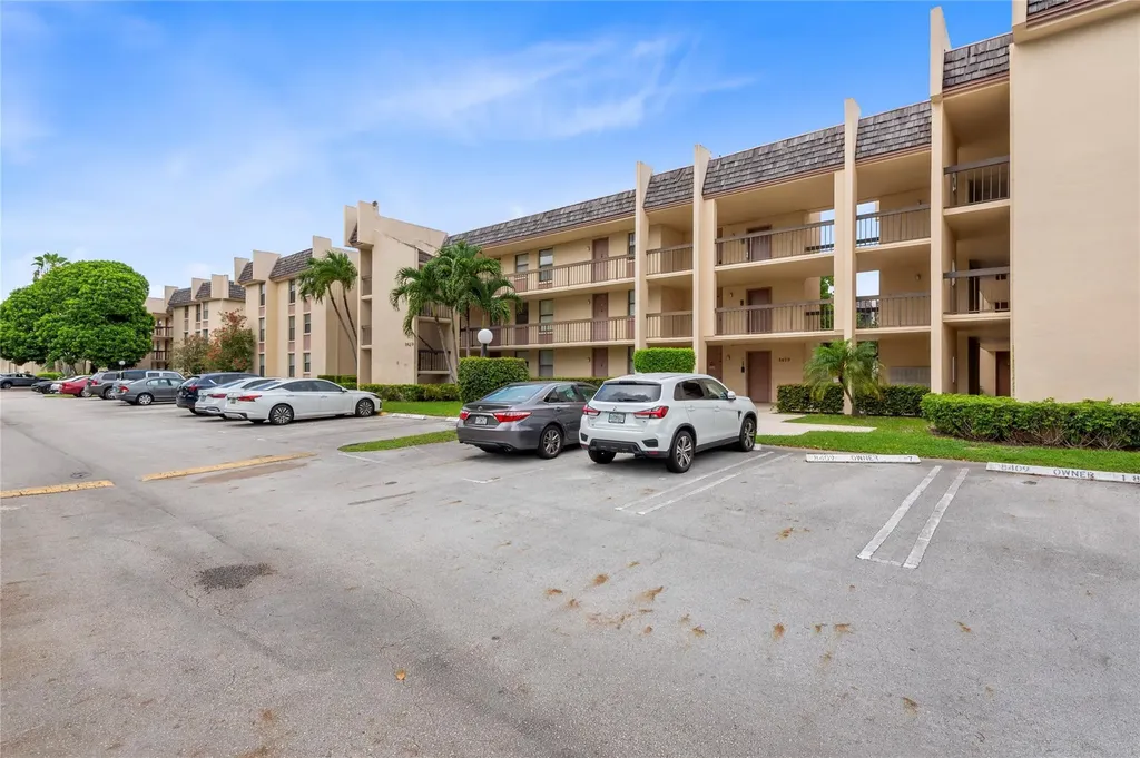 8429 Forest Hills Drive Coral Springs FL 33065