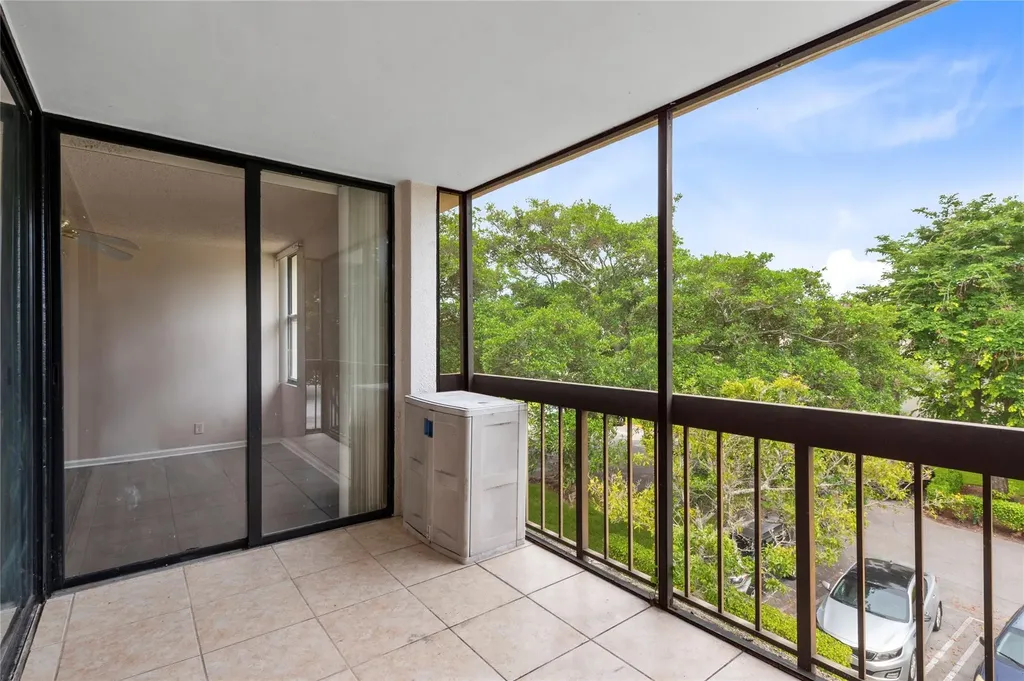 8429 Forest Hills Drive Coral Springs FL 33065