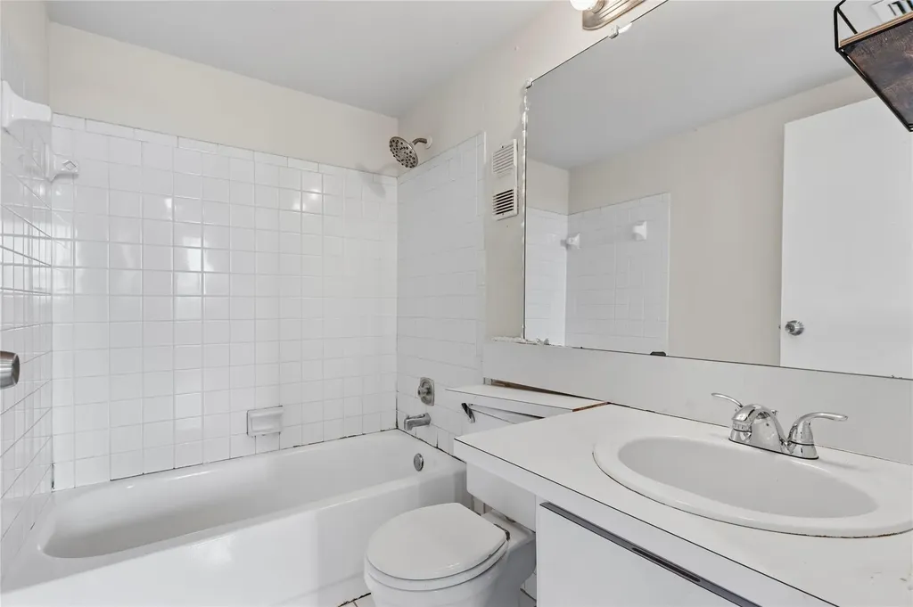 8429 Forest Hills Drive Coral Springs FL 33065