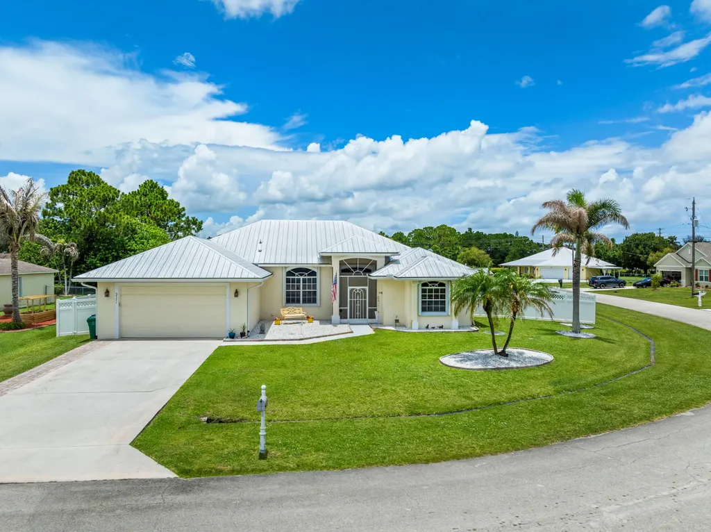 5771 NW Belwood Circle Port St Lucie FL 34986