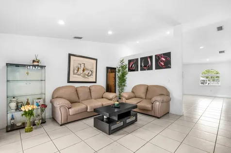 340 S Arboleda Street Clewiston FL 33440