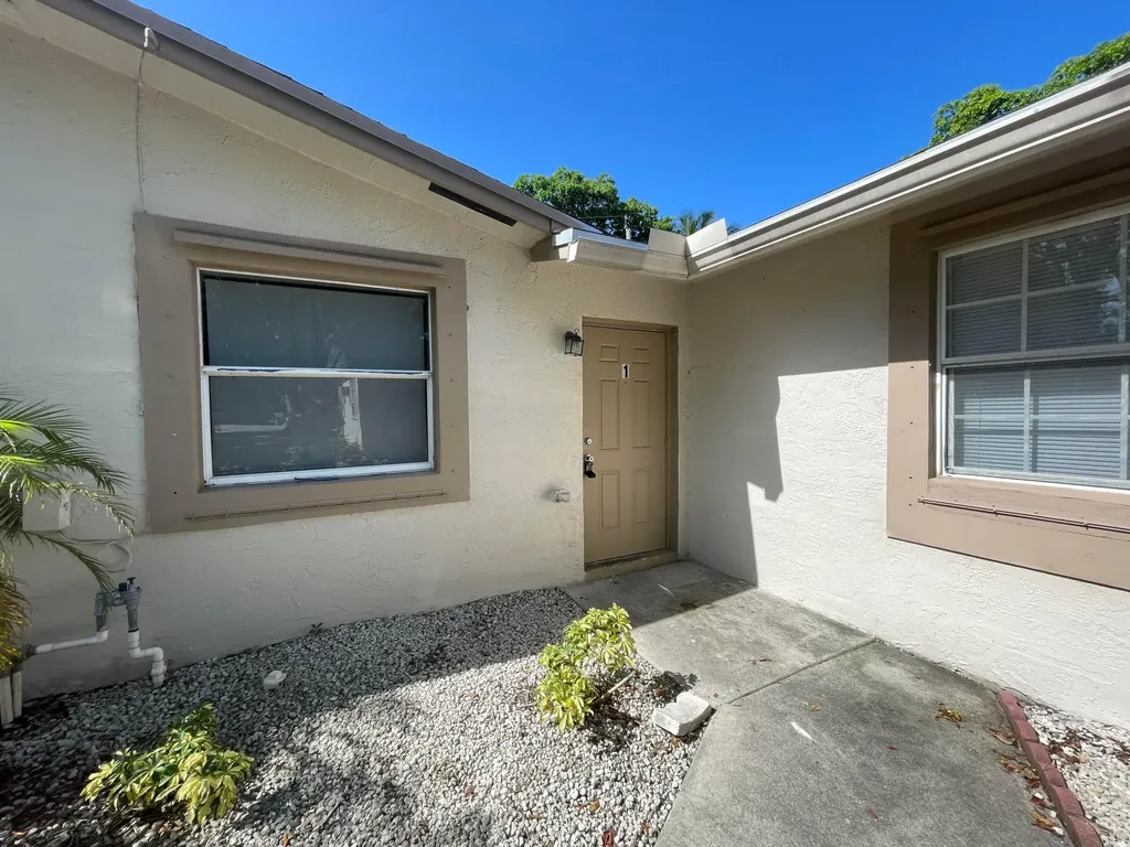 216 NW 12th Pompano Beach FL 33060