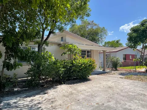 216 NW 12th Pompano Beach FL 33060