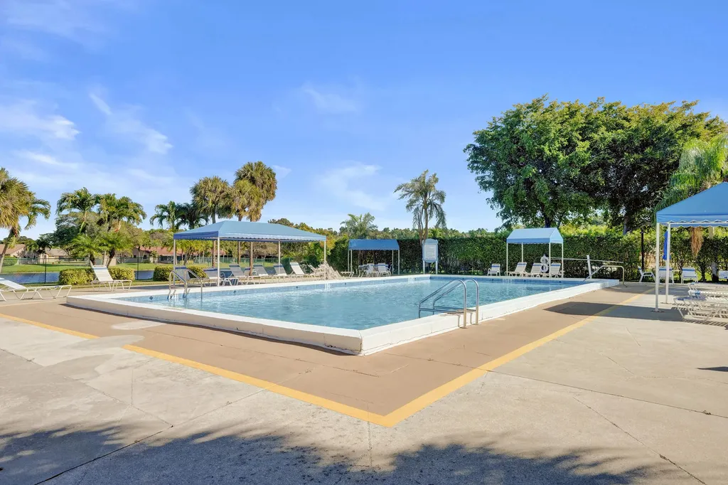 78 Mayfair Lane Boynton Beach FL 33426