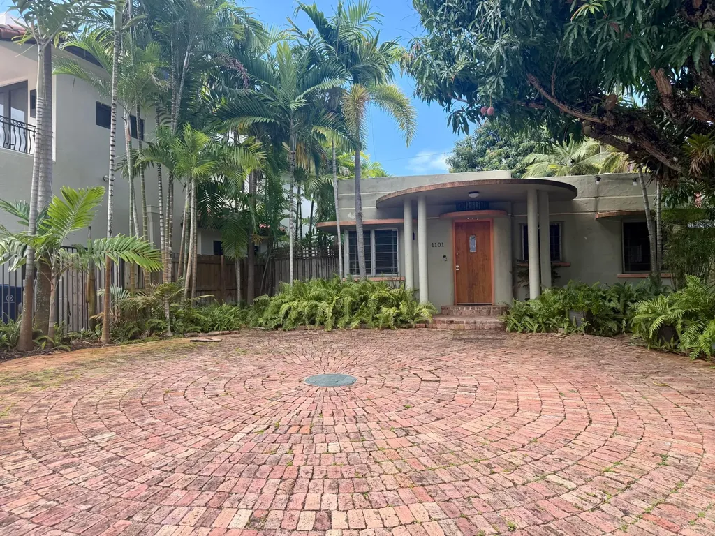 1101 SE 2nd Street Fort Lauderdale FL 33301