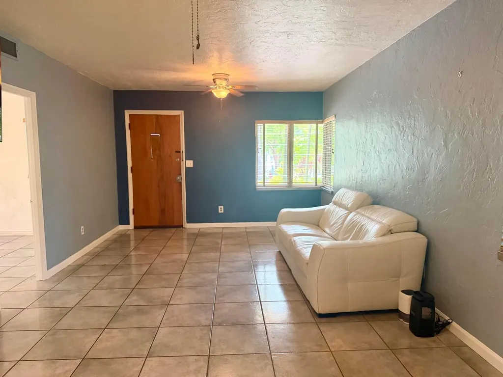 1101 SE 2nd Street Fort Lauderdale FL 33301
