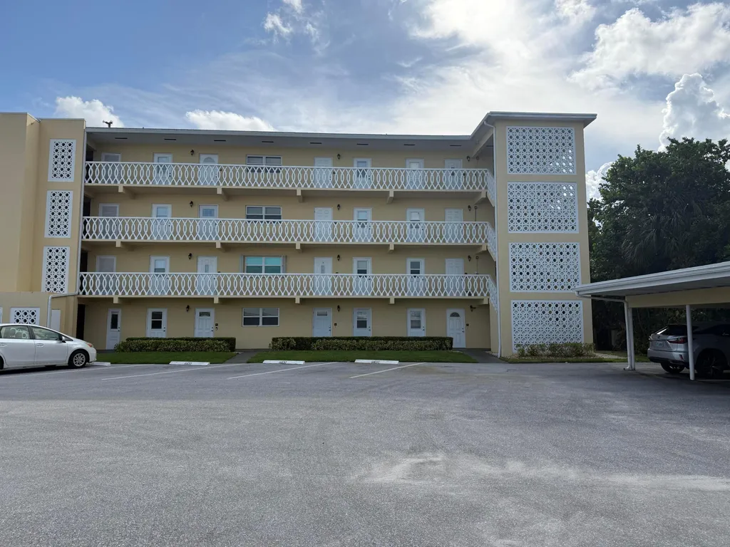 230 N Federal Highway Deerfield Beach FL 33441