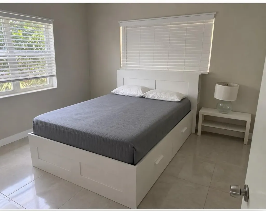 230 N Federal Highway Deerfield Beach FL 33441