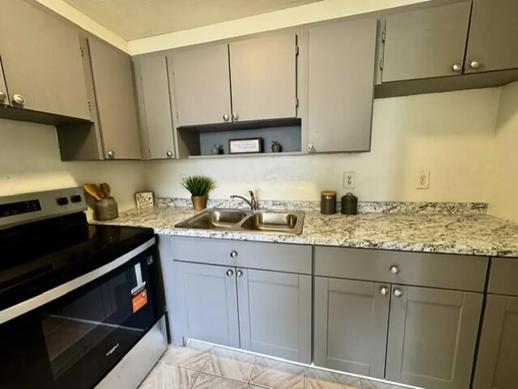 116 N F Street Lake Worth Beach FL 33460