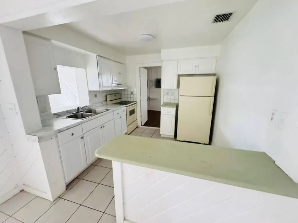 6400 NW 30th Street Sunrise FL 33313