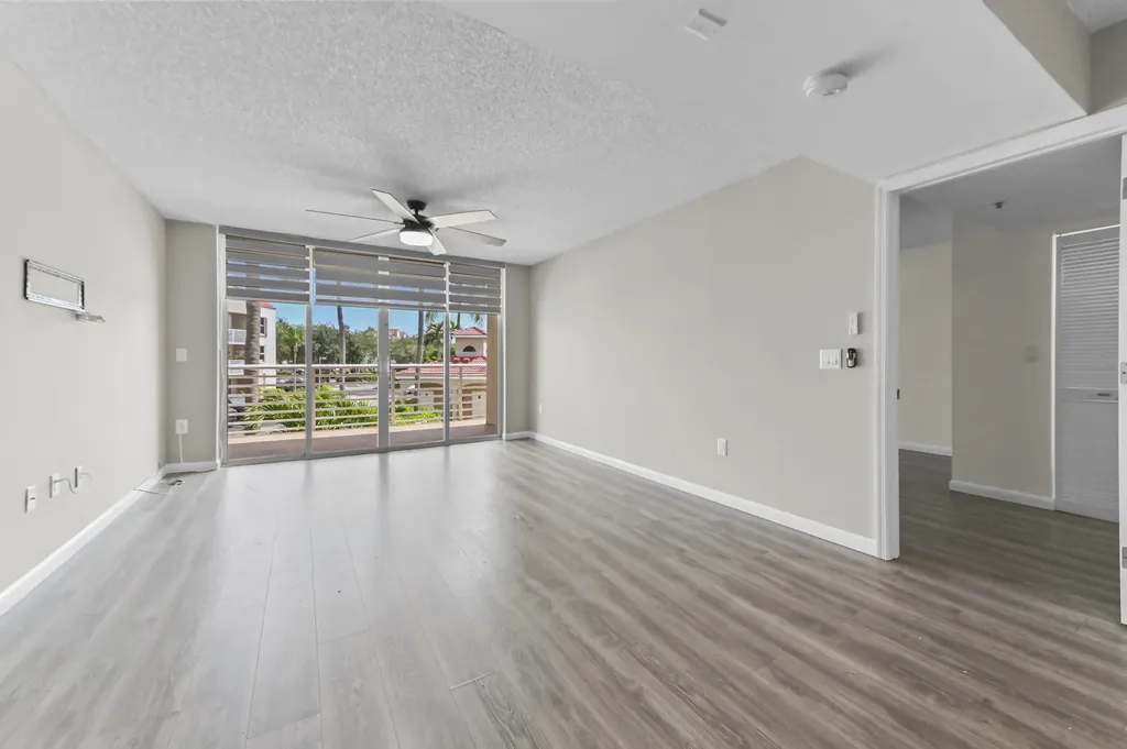 2711 Ocean Club Boulevard Hollywood FL 33019