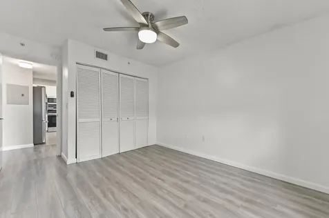 2711 Ocean Club Boulevard Hollywood FL 33019