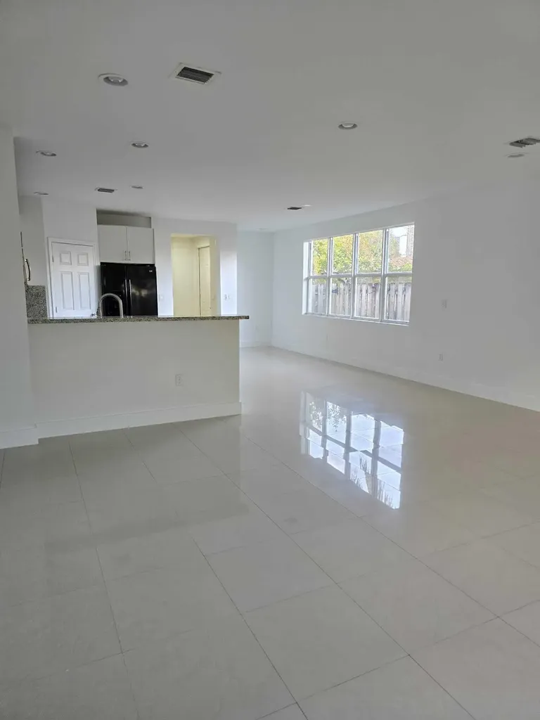408 SW 9th Street Fort Lauderdale FL 33315