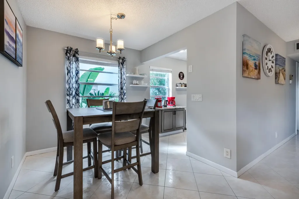 184 Piedmont D Delray Beach FL 33484