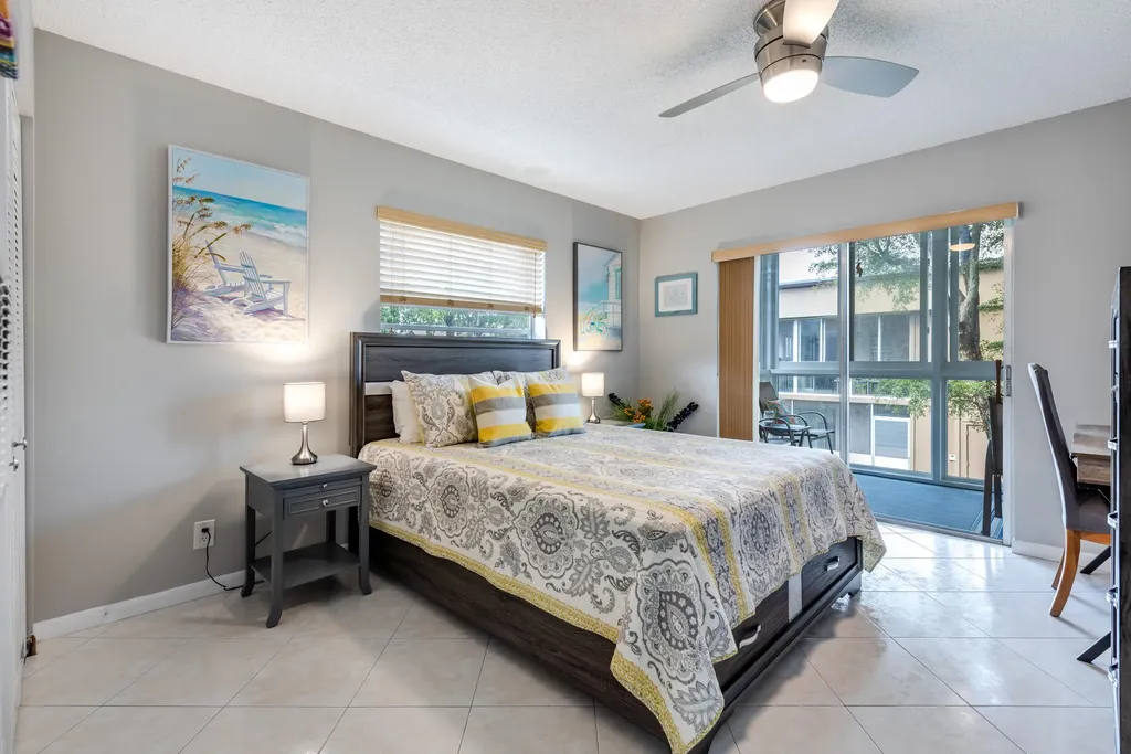 184 Piedmont D Delray Beach FL 33484