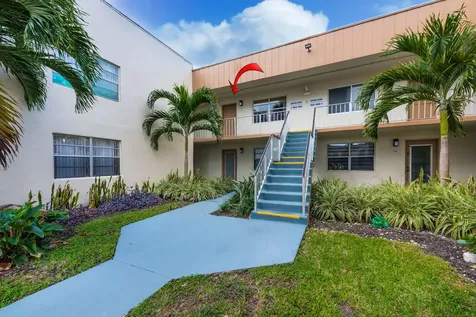 184 Piedmont D Delray Beach FL 33484