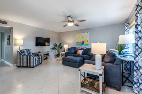 184 Piedmont D Delray Beach FL 33484