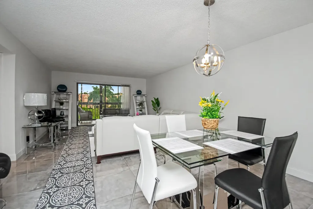 7351 Kinghurst Drive Delray Beach FL 33446