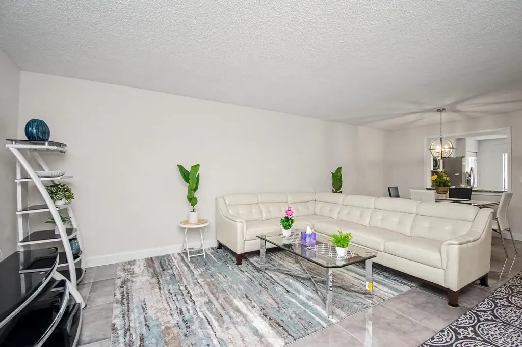 7351 Kinghurst Drive Delray Beach FL 33446