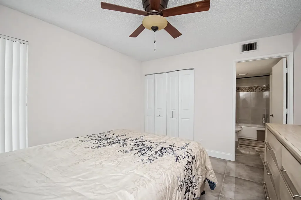 7351 Kinghurst Drive Delray Beach FL 33446