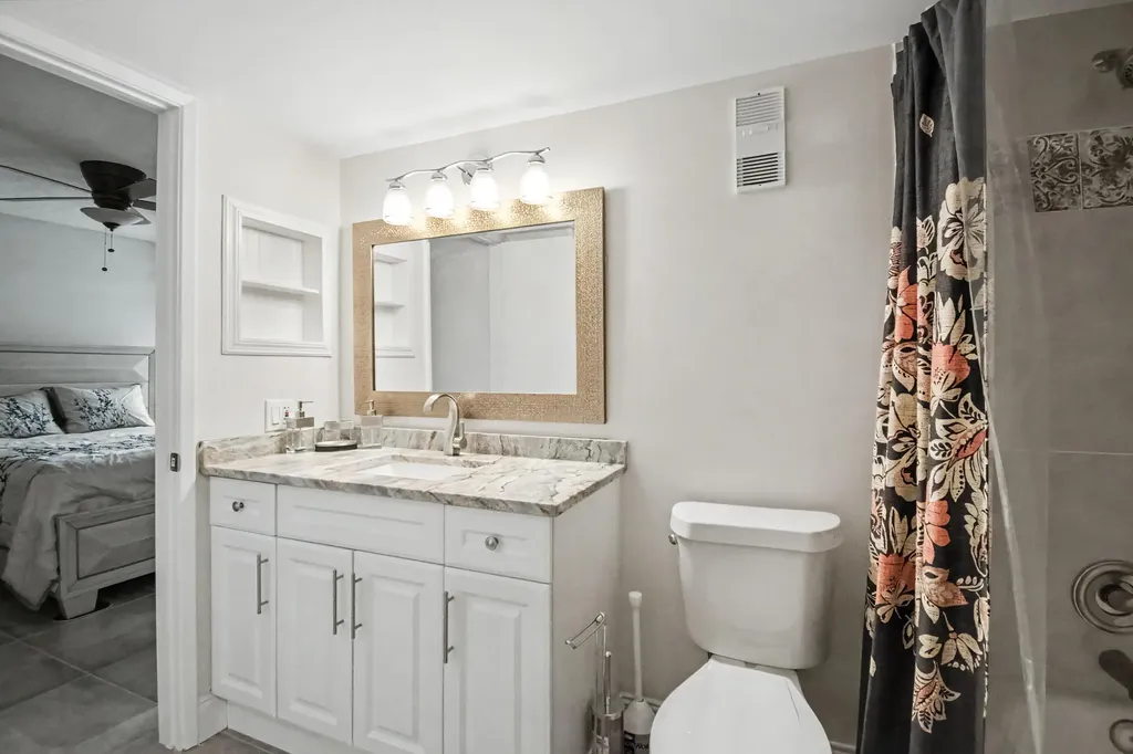 7351 Kinghurst Drive Delray Beach FL 33446