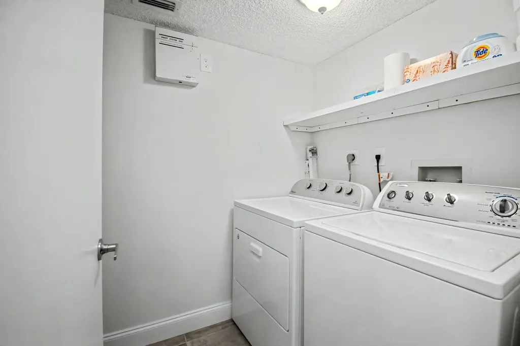 7351 Kinghurst Drive Delray Beach FL 33446