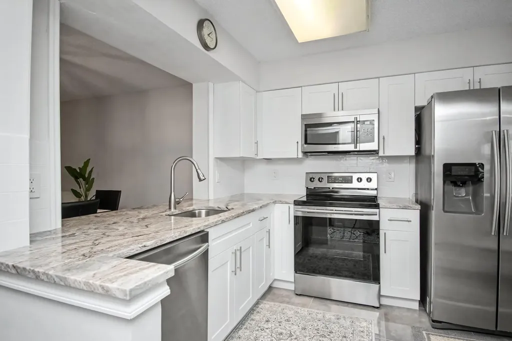 7351 Kinghurst Drive Delray Beach FL 33446