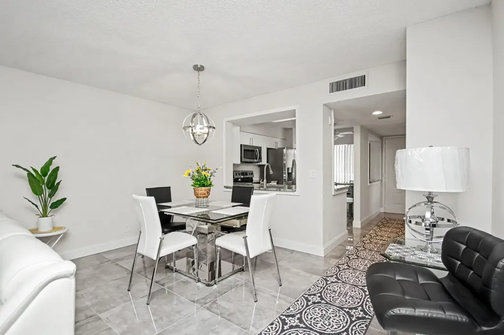 7351 Kinghurst Drive Delray Beach FL 33446