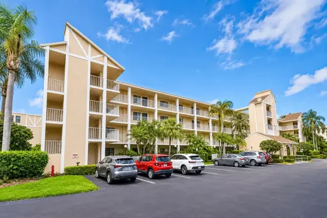 7351 Kinghurst Drive Delray Beach FL 33446