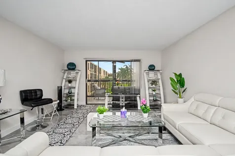 7351 Kinghurst Drive Delray Beach FL 33446