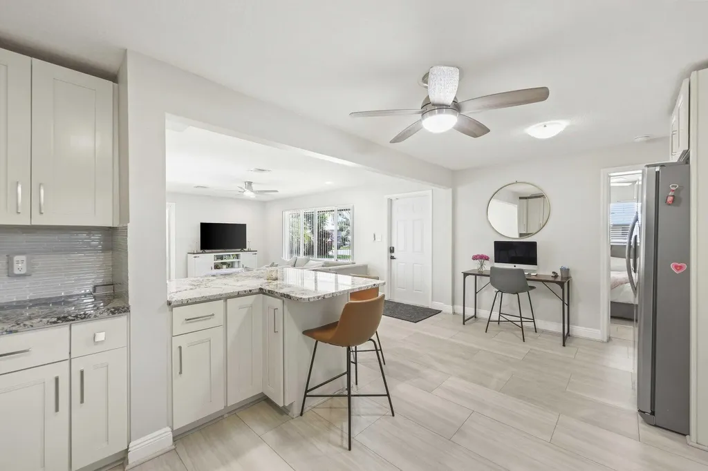 1710 SW 4th Avenue Pompano Beach FL 33060